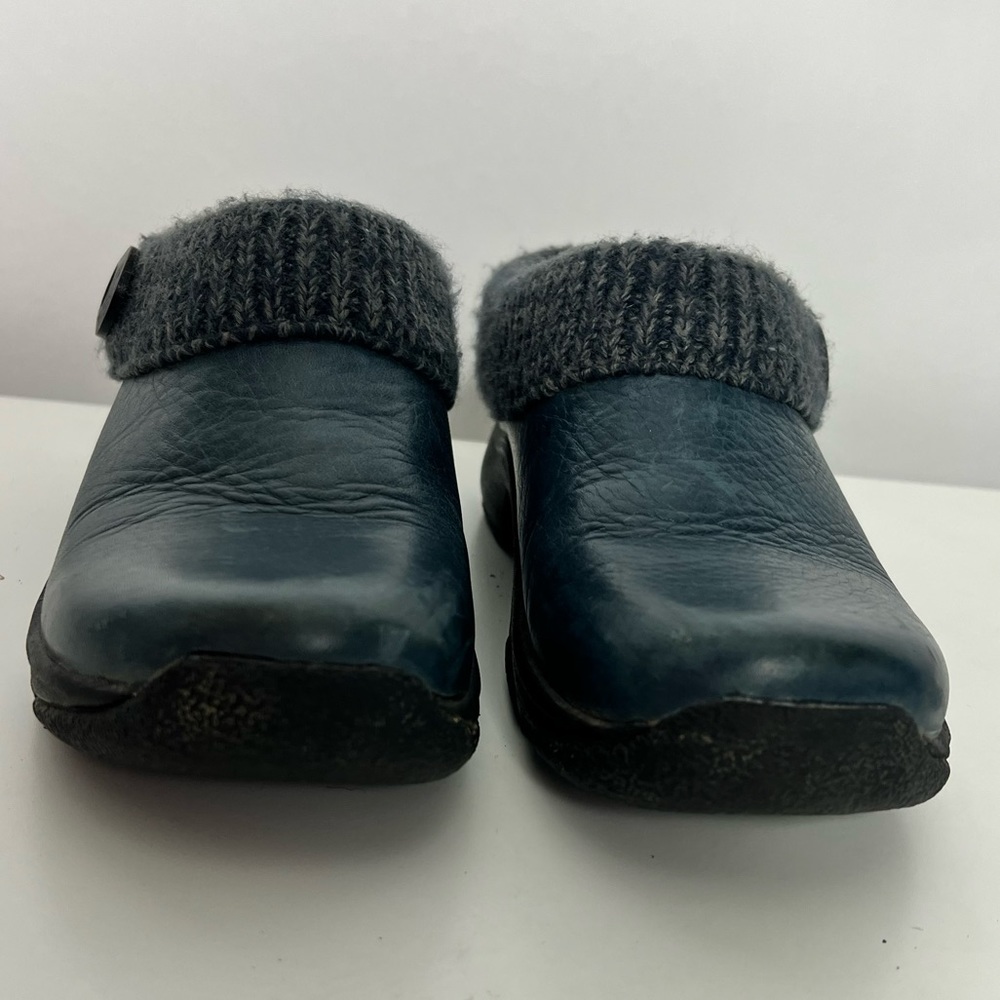 Womens Vintage Dansko Shoes Blue Sweater cuff button Sz 37 - Picture 4 of 8